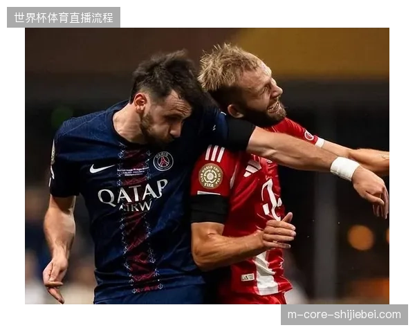 拜仁慕尼黑虽在边路渗透上表现突出,但后防线不稳导致其无缘决赛 拜仁慕尼黑虽在边路渗透上表现突出,但后防线不稳导致其无缘决赛